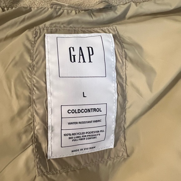 Gap Cold Control Puffer Jacket, Size Large, Worn once - Picture 2 of 2